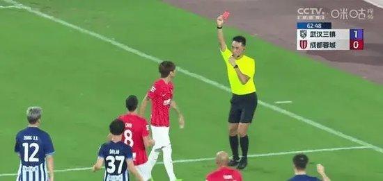  里昂锋线哑火主场爆冷输球  